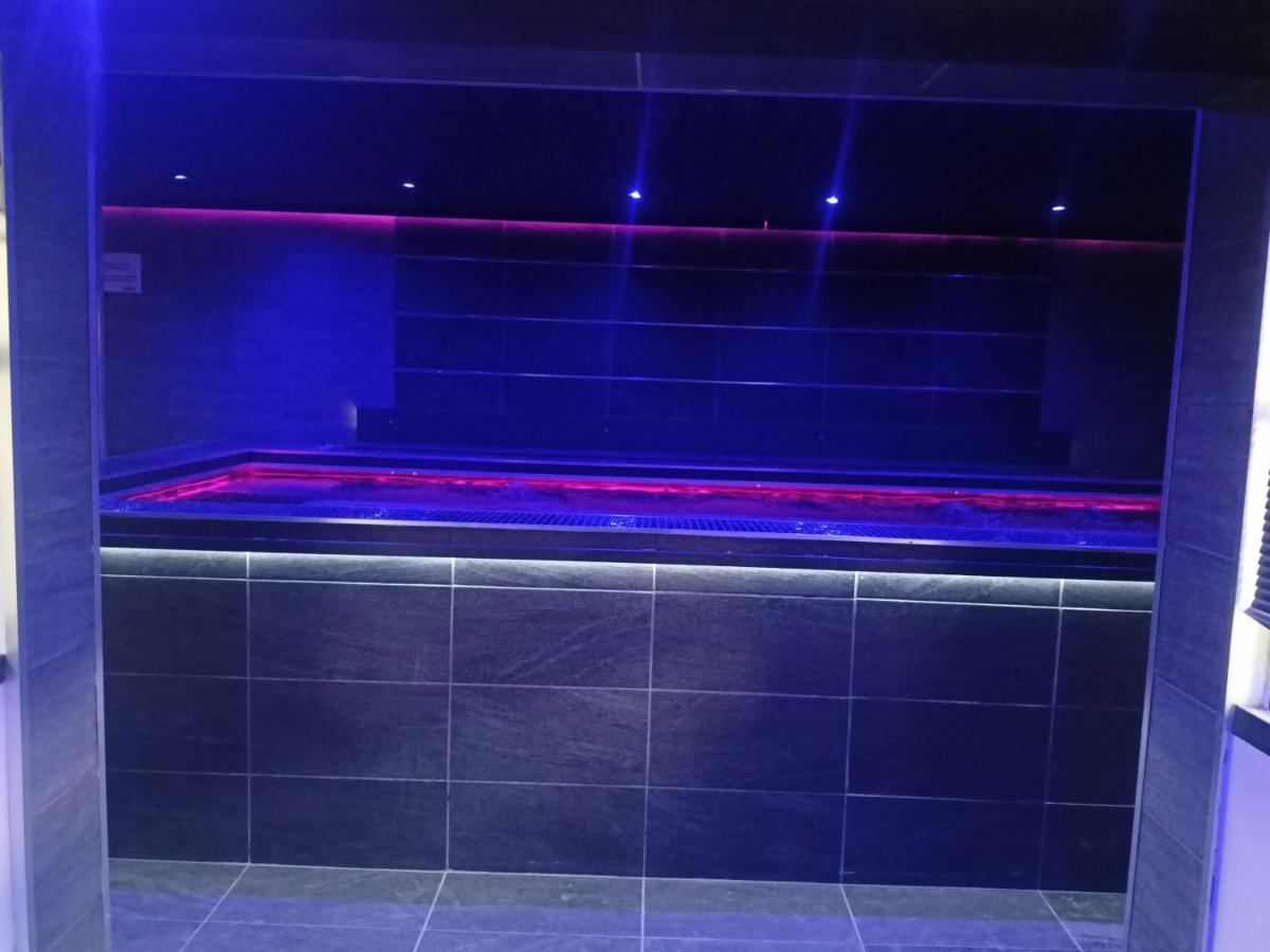 Mas La Farelle Gite, Fitness & Salle De Jeux Gratuite & Spa En Supplement Nîmes Dış mekan fotoğraf